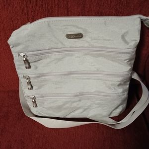 Baggallini crossbody